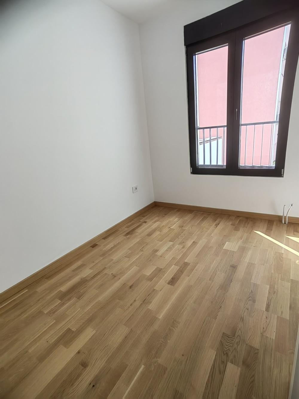 Uknjižen novi stan na Margeru u blizini Palilulske rampe